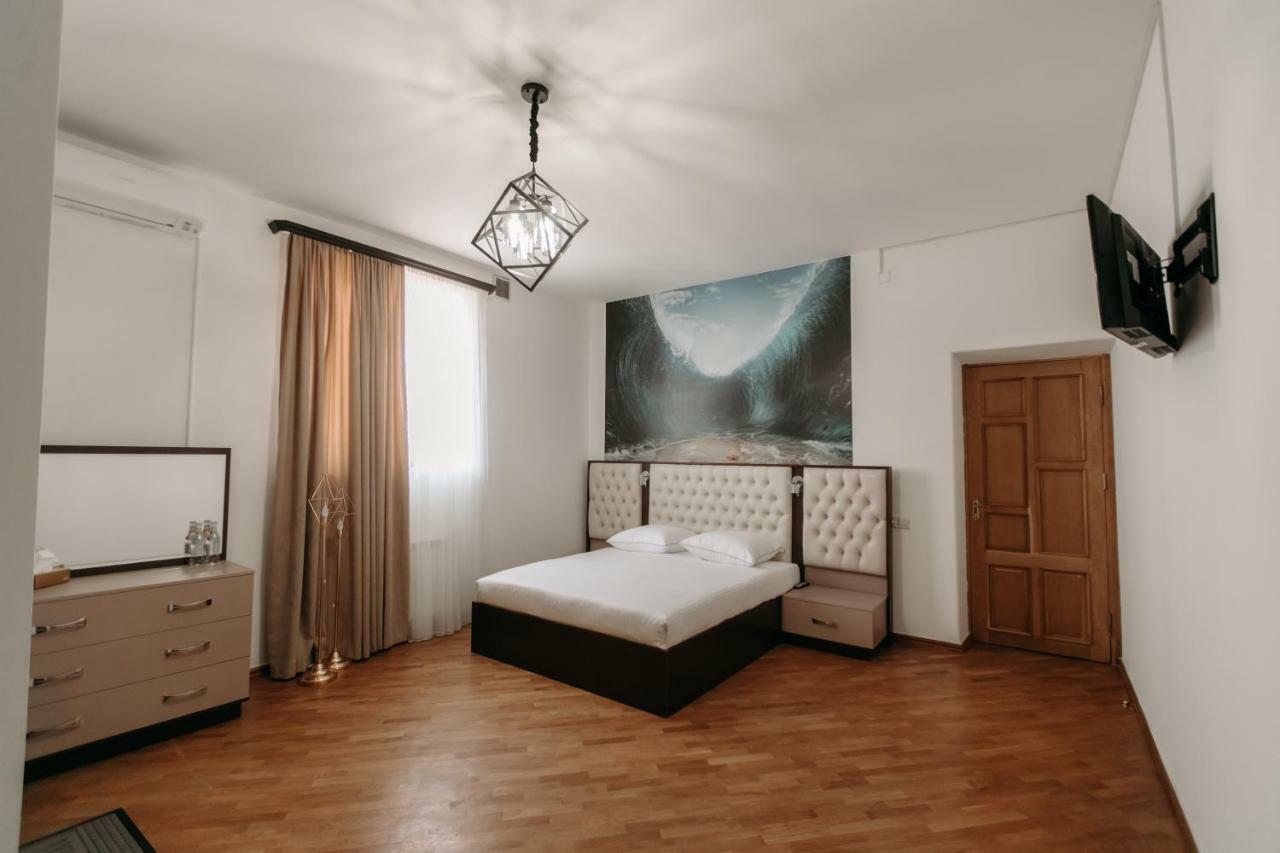Castle Family Hotel Jerevan Eksteriør billede